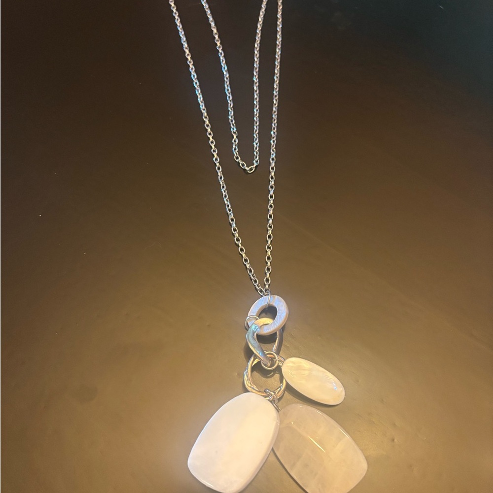 Elegant Silver white  Pendant Necklace